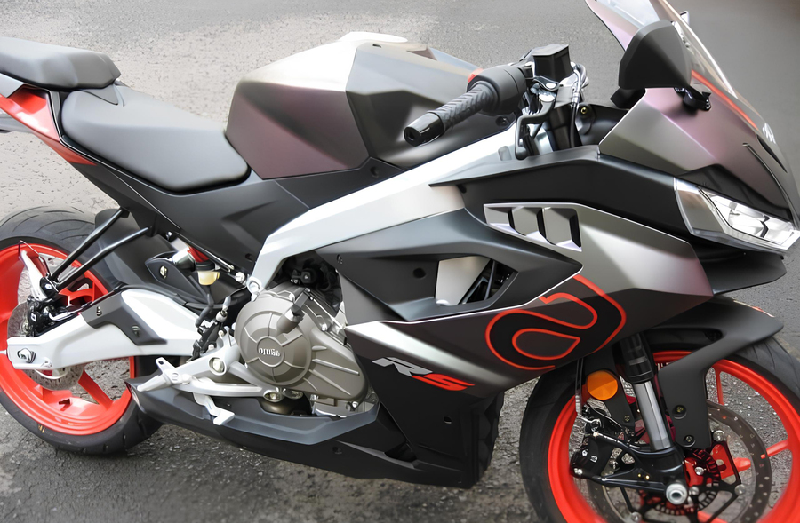 F&T Fahrzeug-Technik GmbH - Ihr Motorradhändler und Motorradwerkstatt in Freital, Dresden, Sachsen und deutschlandweit - RS 457