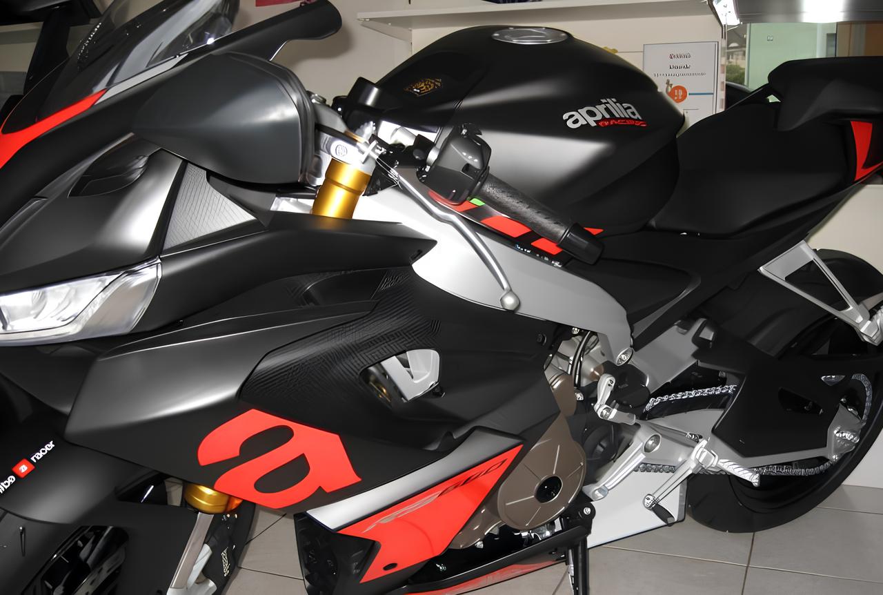 F&T Fahrzeug-Technik GmbH - Ihr Motorradhändler und Motorradwerkstatt in Freital, Dresden, Sachsen und deutschlandweit - RS 660